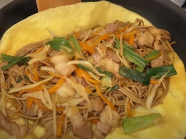 OMU YAKISOBA – JAPON